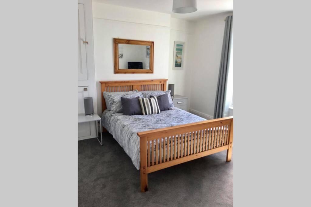 Large 5 Bed 3 Bath House 300 Meters From Beach And Restaurants 뉴키 외부 사진