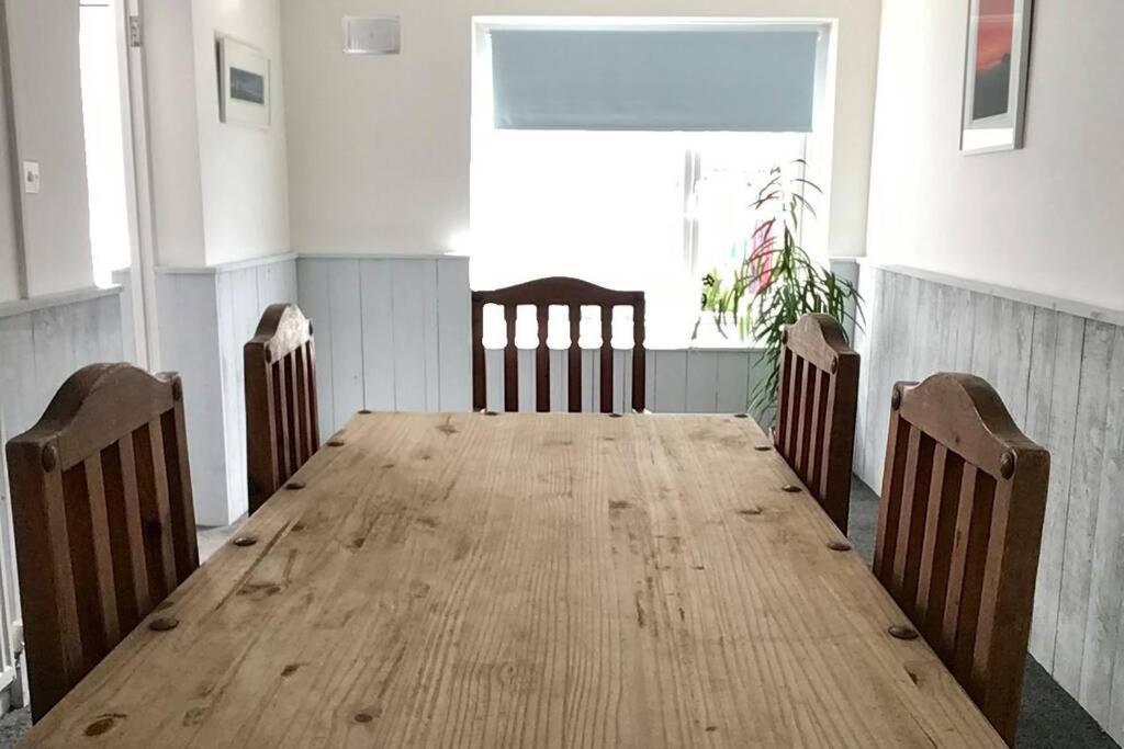 Large 5 Bed 3 Bath House 300 Meters From Beach And Restaurants 뉴키 외부 사진